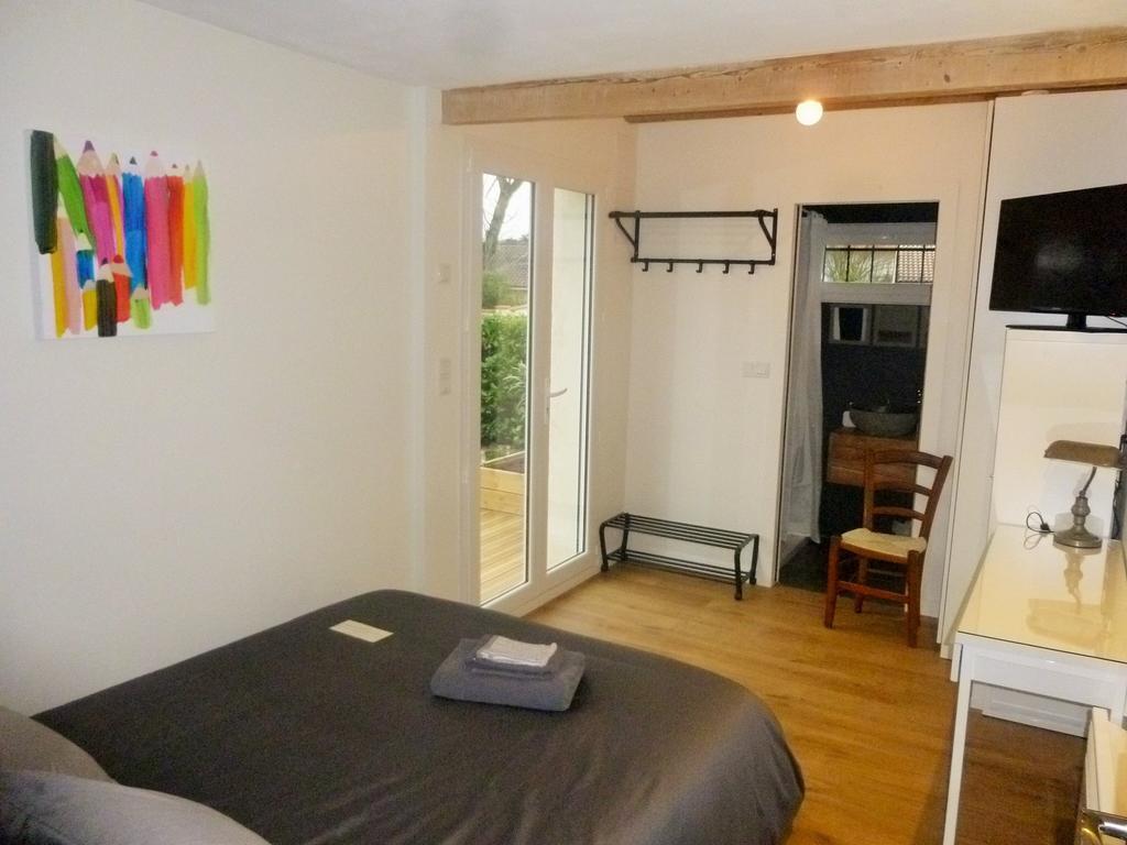 Chambre D'Hotes "Mirabel" Saint-Jean  Ruang foto